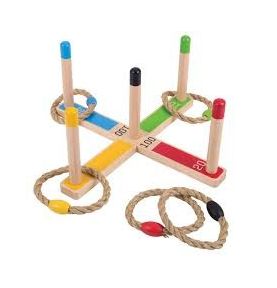 Drewniana gra w rzucanie pierścieniem