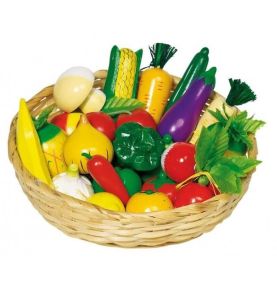 Warzywa i owoce w koszyku